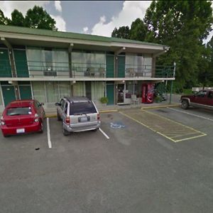 Oyo Hotel Whitely City Hwy 27 Ky